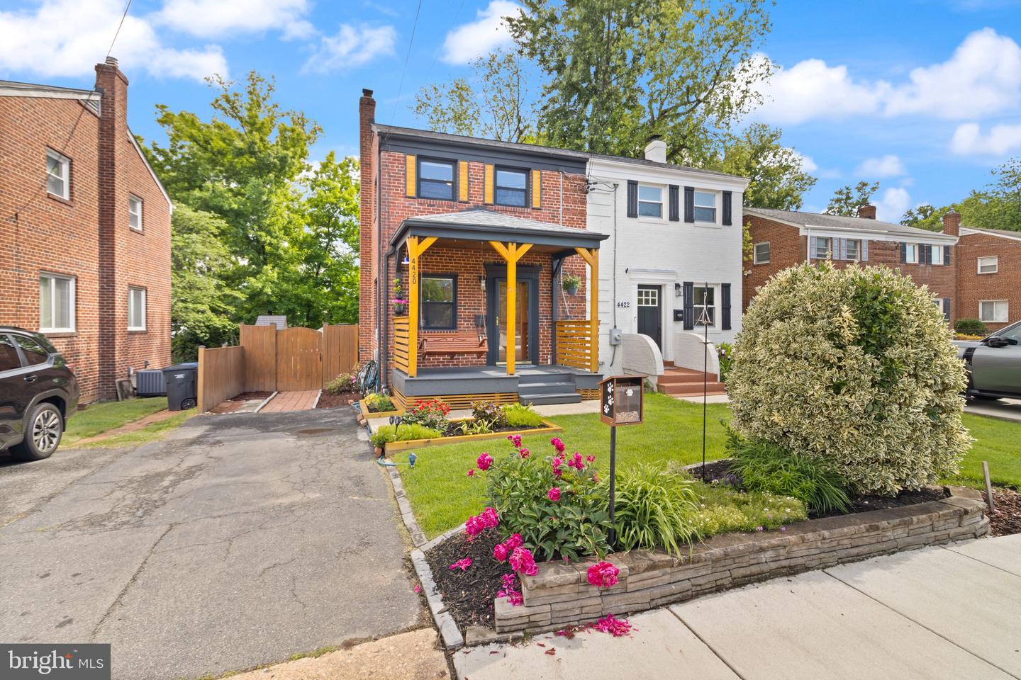 4420 Vermont Avenue, Alexandria