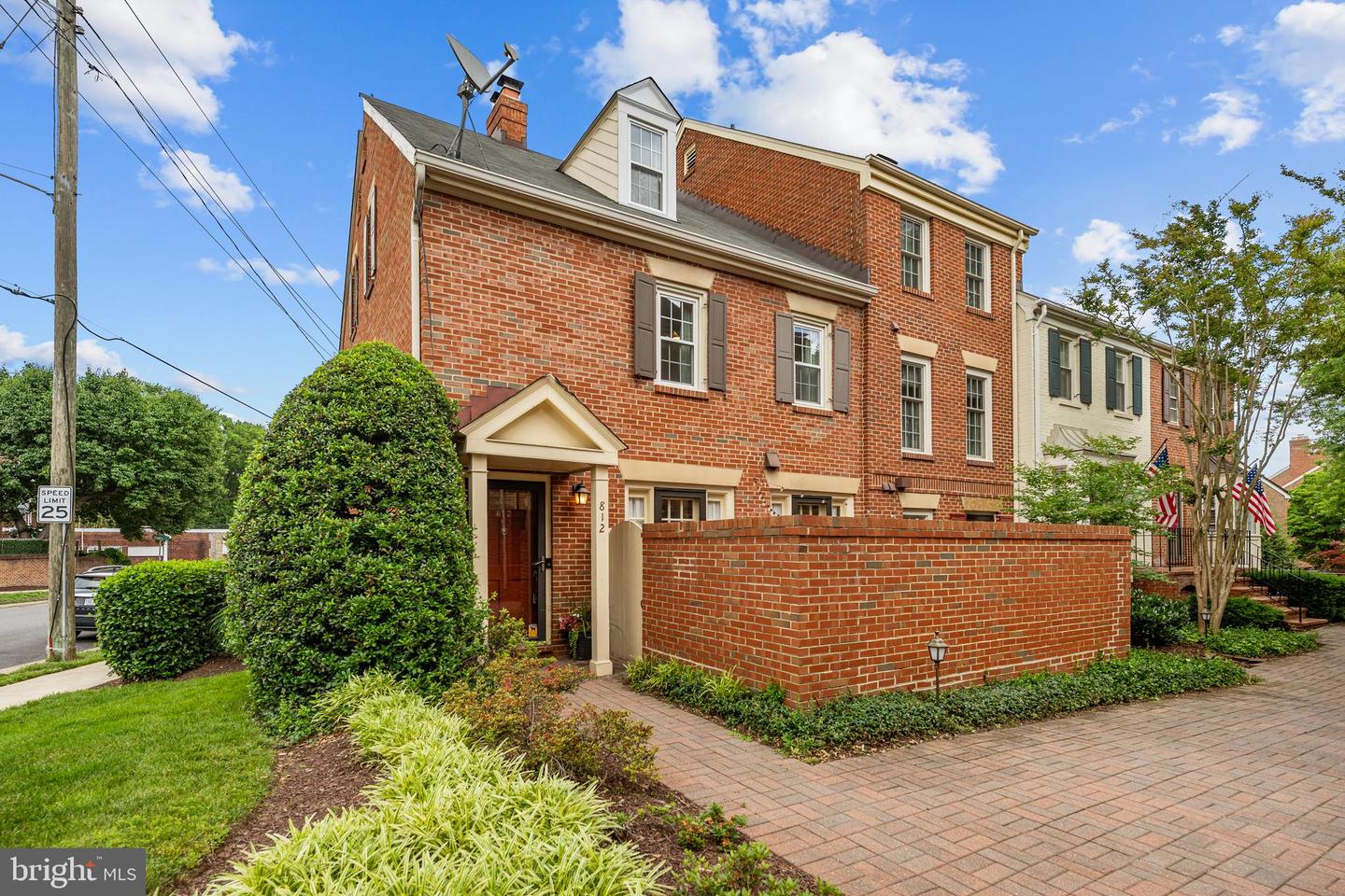 812 Bashford Lane, Alexandria