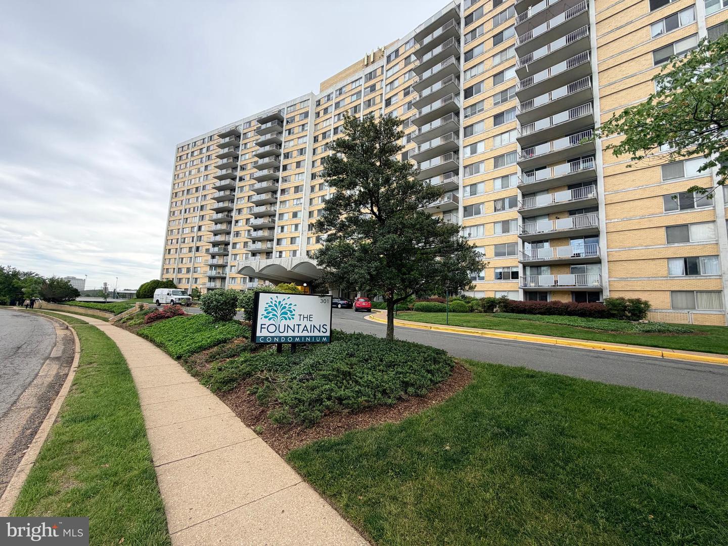301 N Beauregard Street #1202, Alexandria