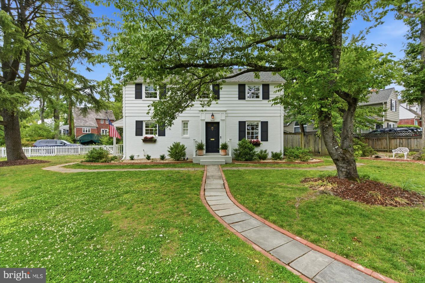 900 Chalfonte Drive, Alexandria