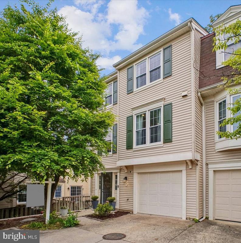 27 S Floyd Street, Alexandria