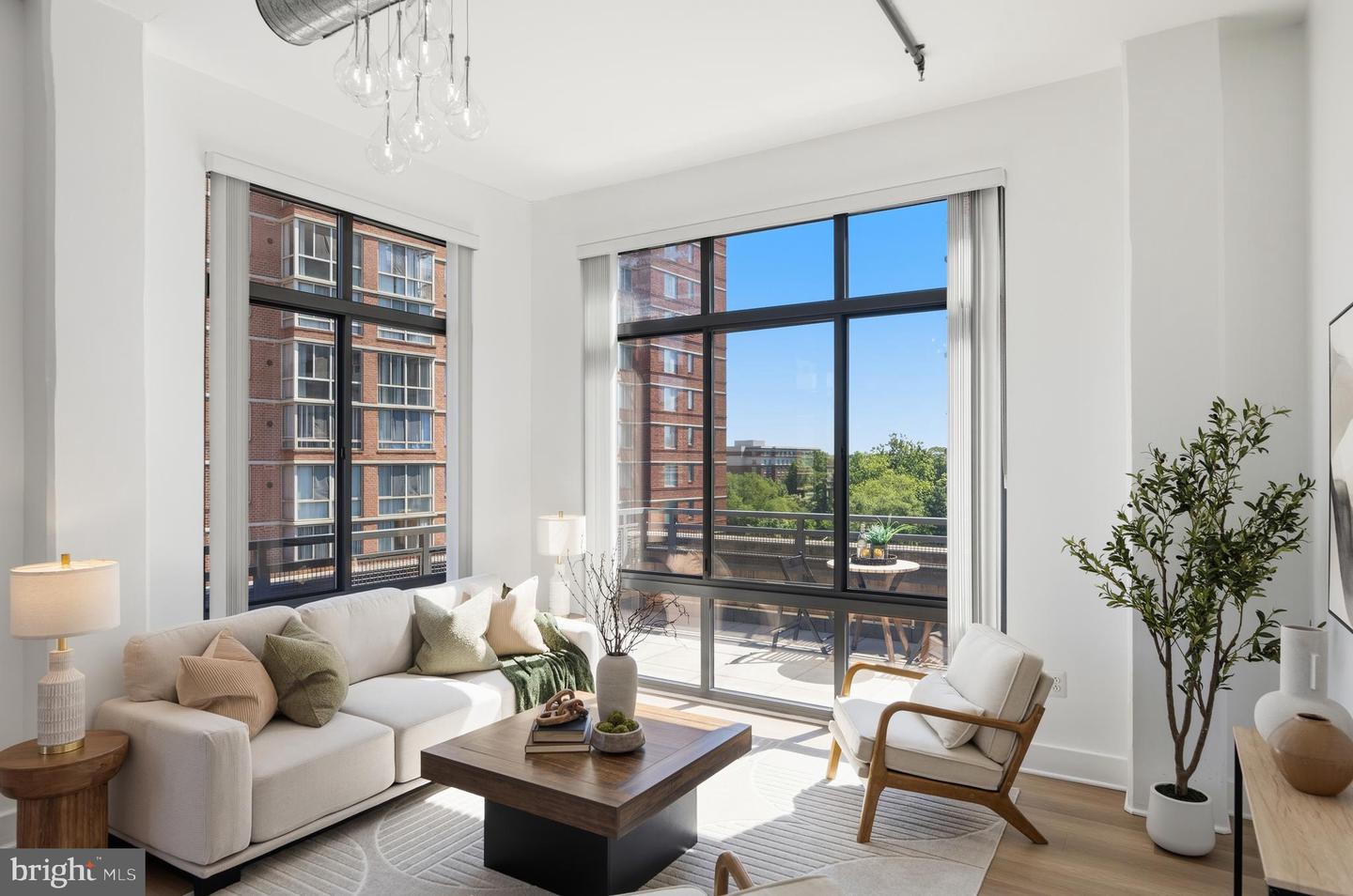 520 John Carlyle Street #402, Alexandria