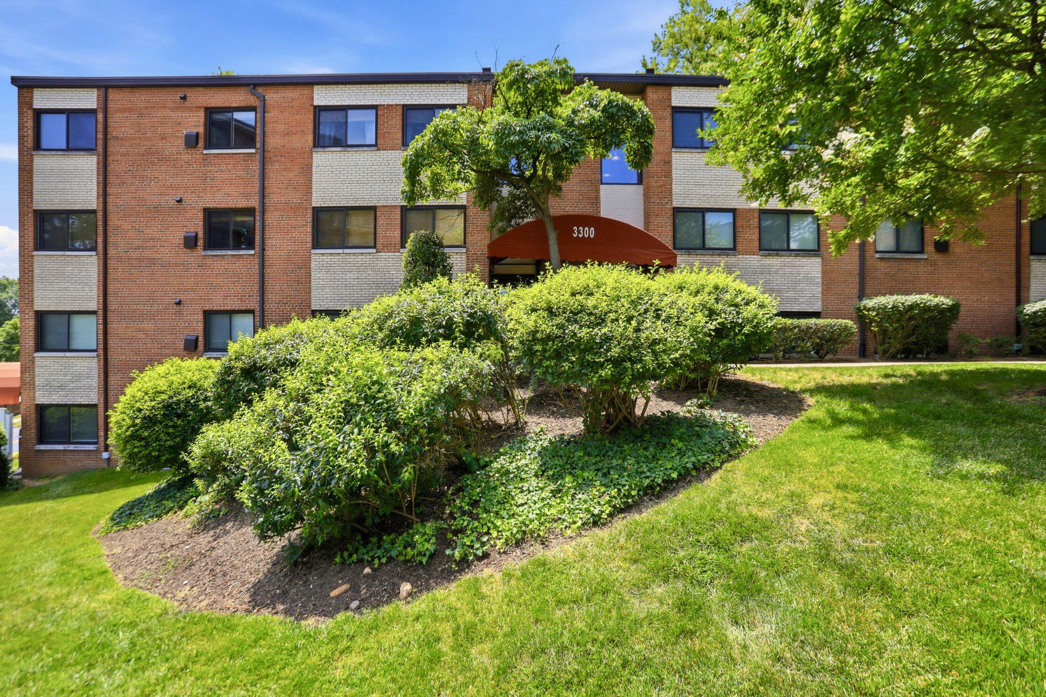 3300 S 28th Street #402