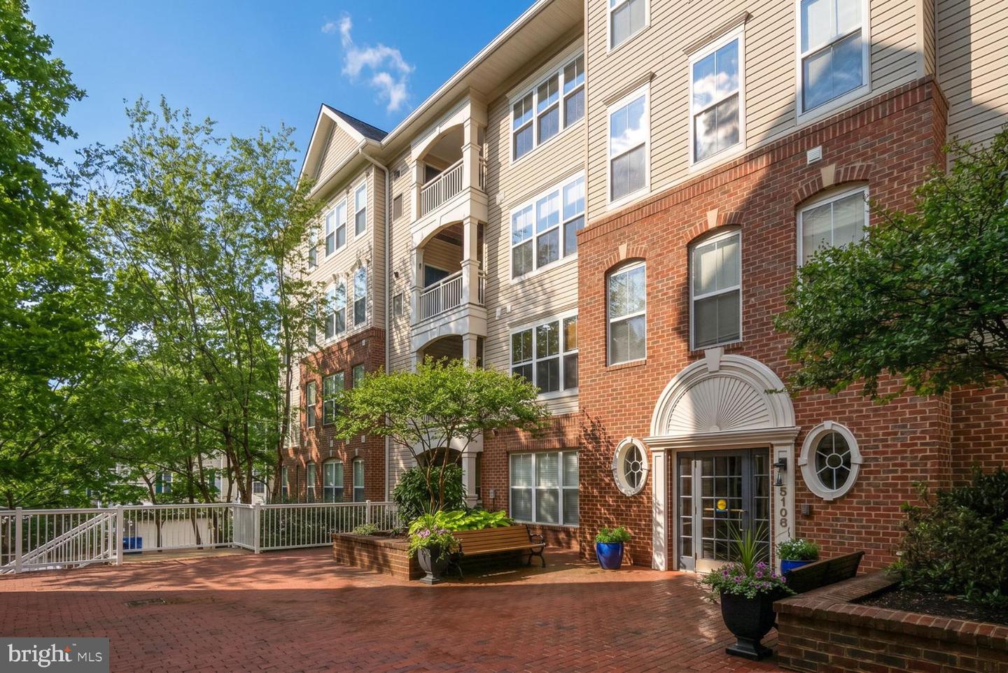 5108 Donovan Drive #305, Alexandria