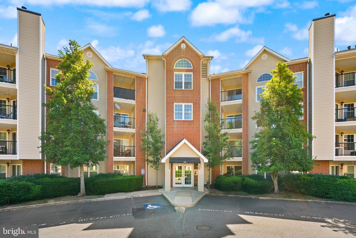 3313 Wyndham Circle #3209
