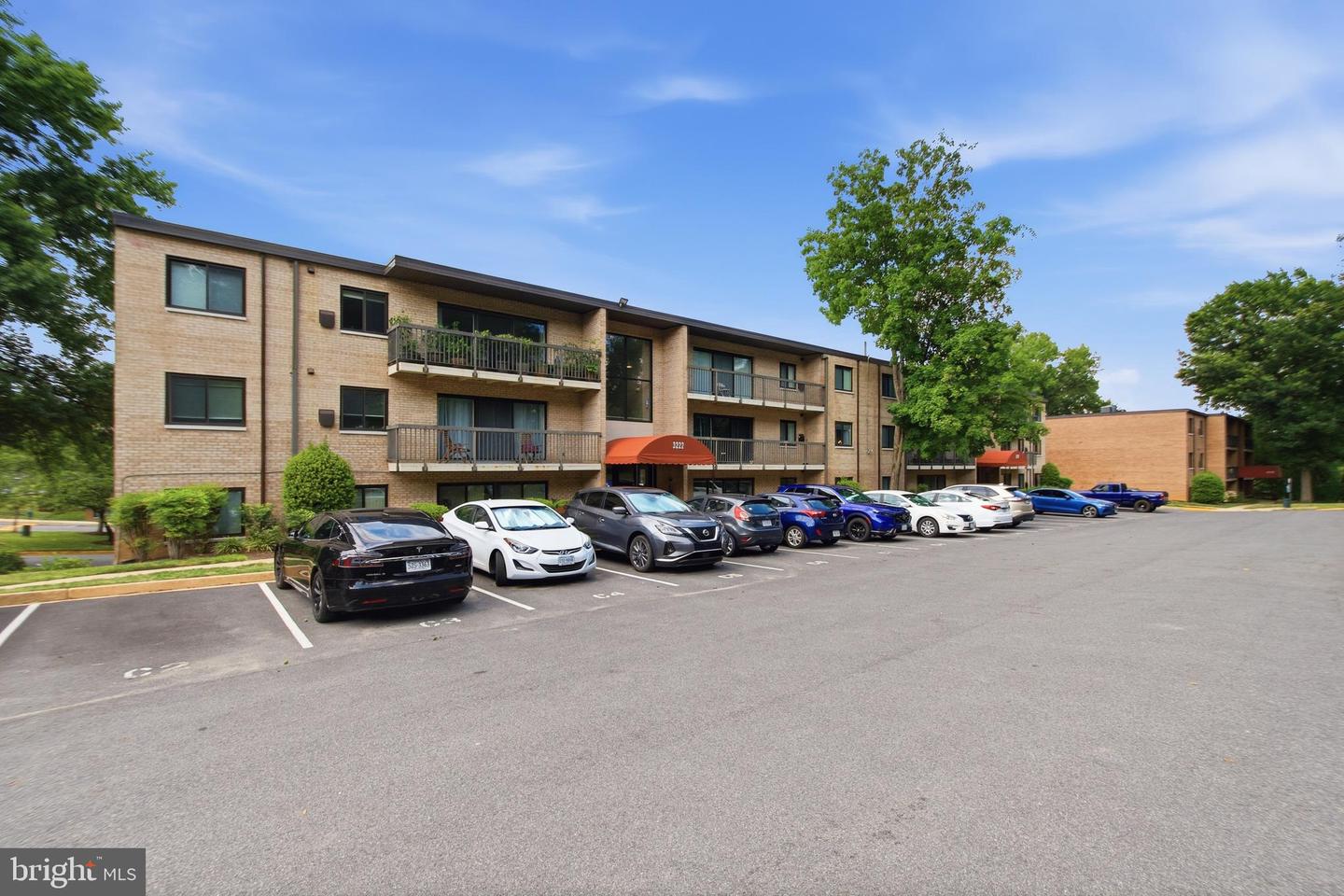 3222 S 28th Street #402