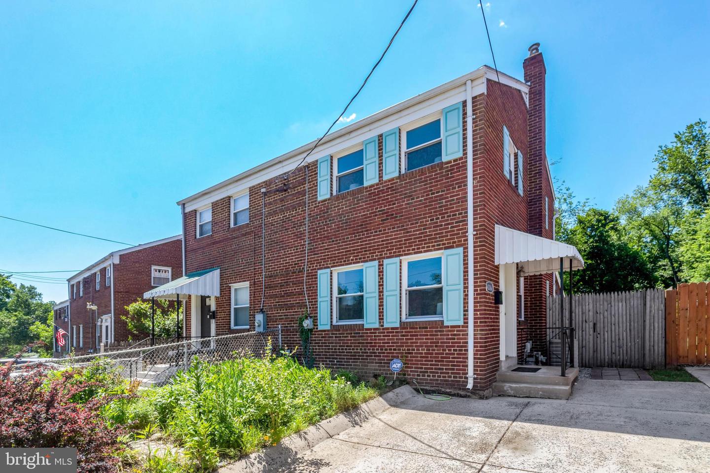 4316 Duke Street, Alexandria