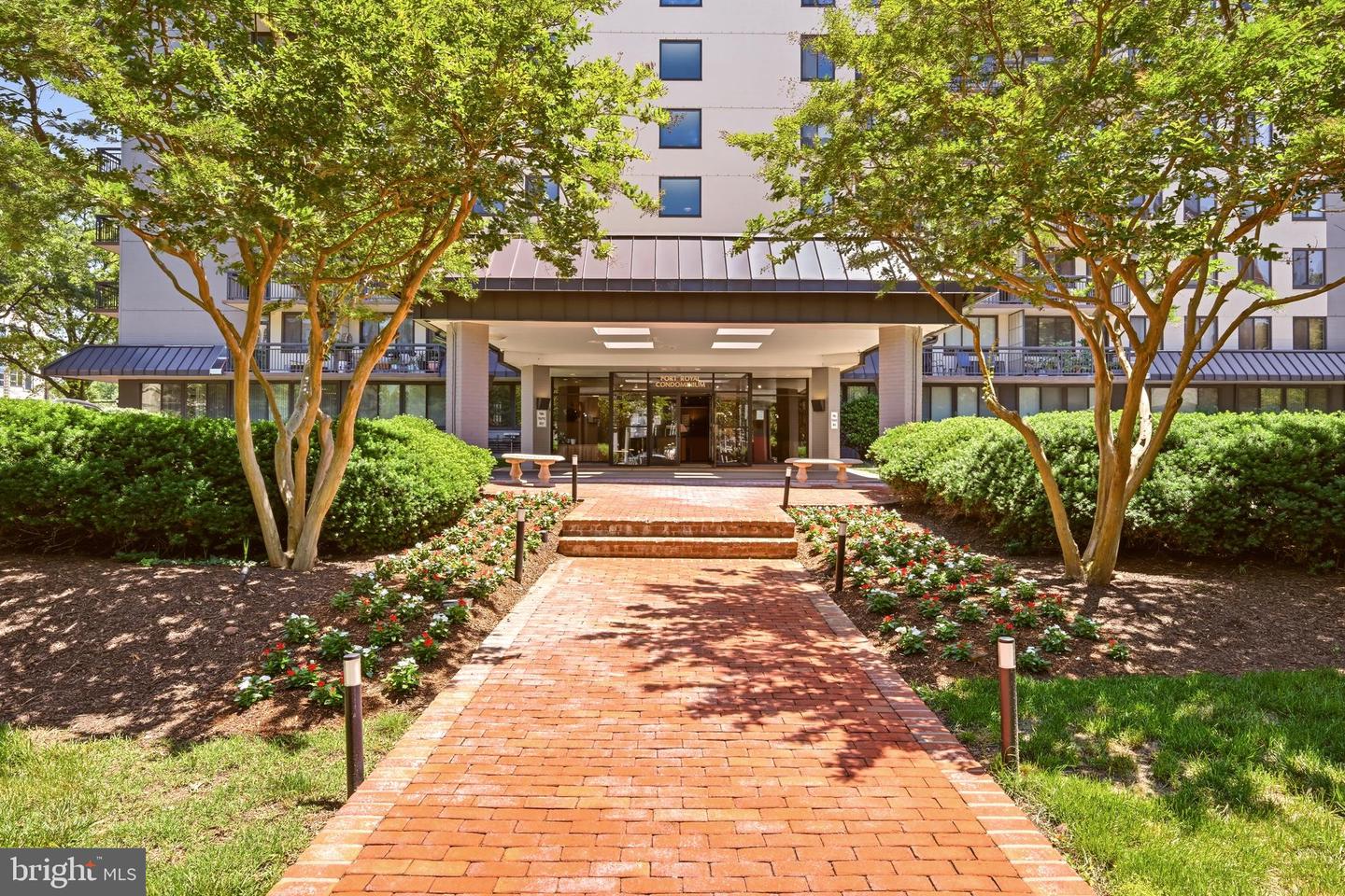 801 N Pitt Street #1601