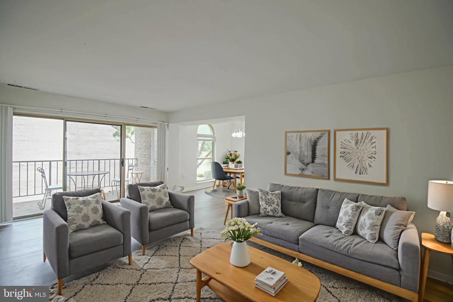 6 Canterbury Square #301