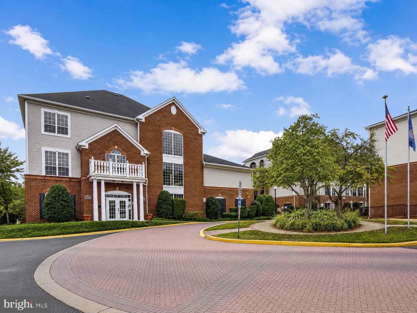 4850 Eisenhower Avenue #304