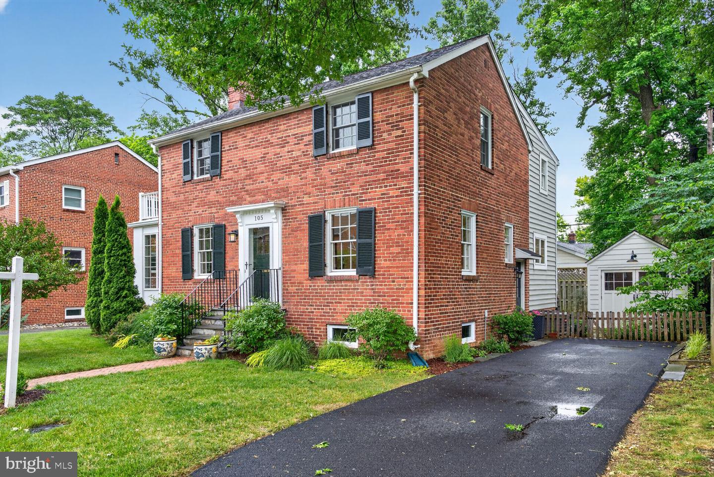 105 Adams Avenue, Alexandria