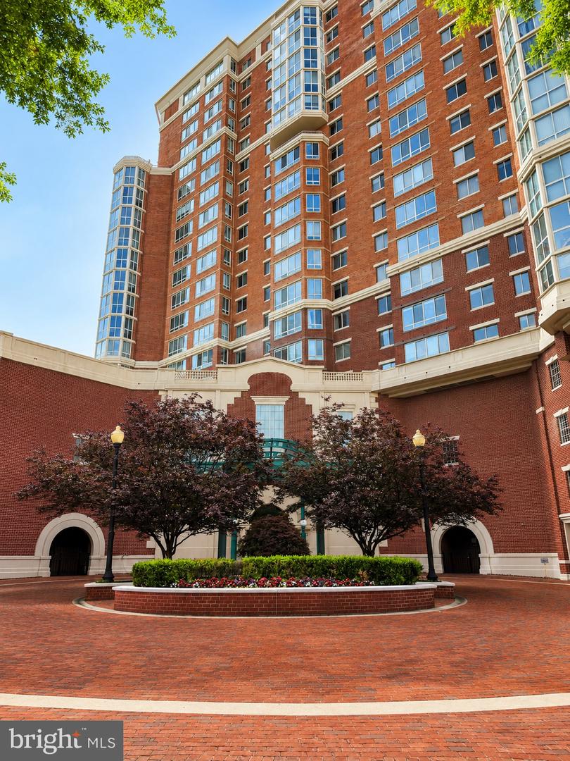 2121 Jamieson Avenue #1906