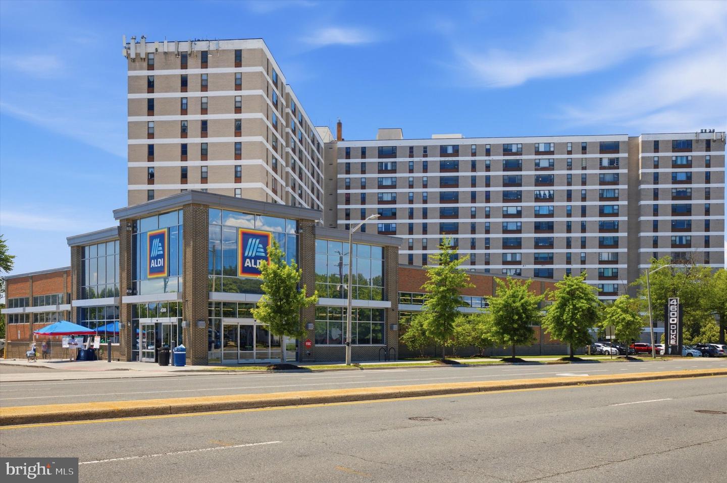 4600 Duke Street #528