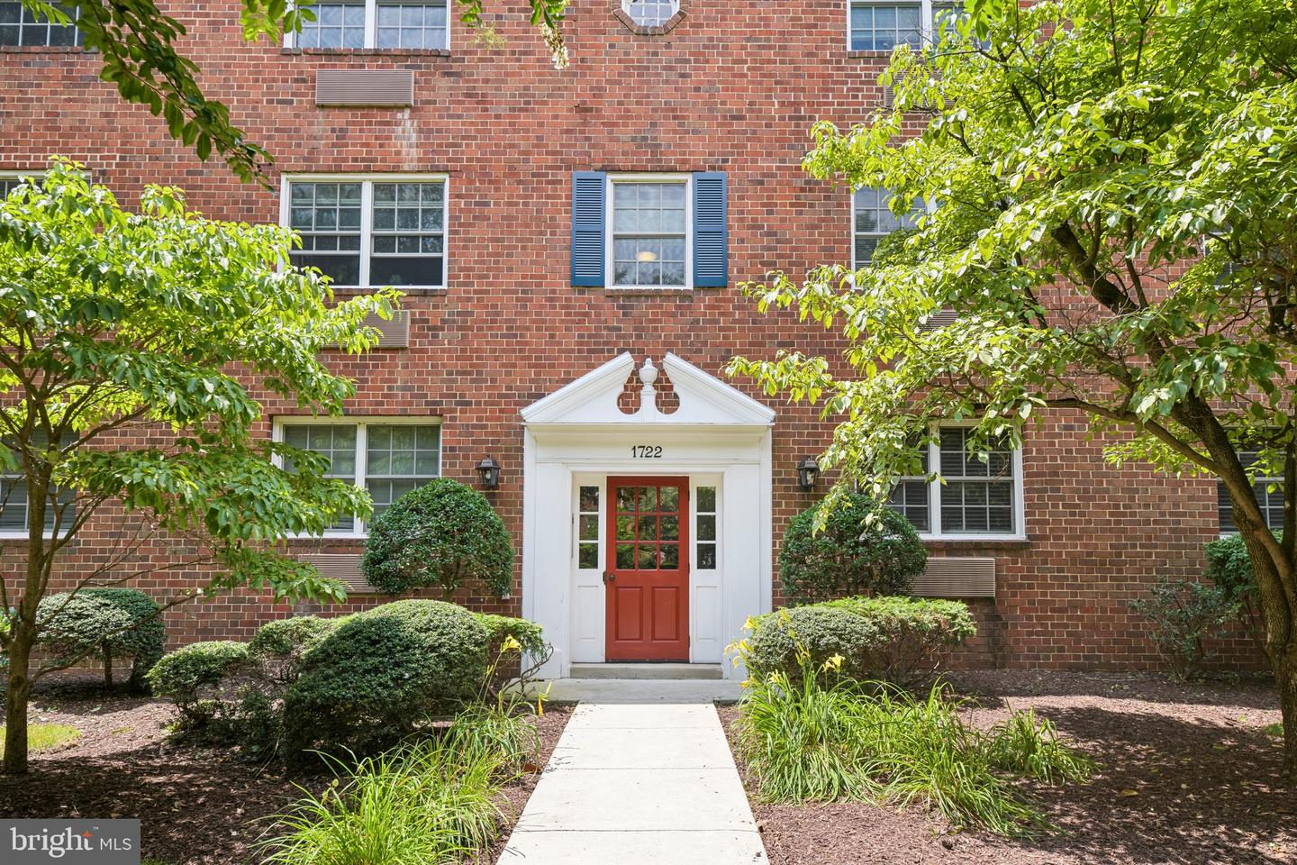 1722 W Abingdon Drive #301