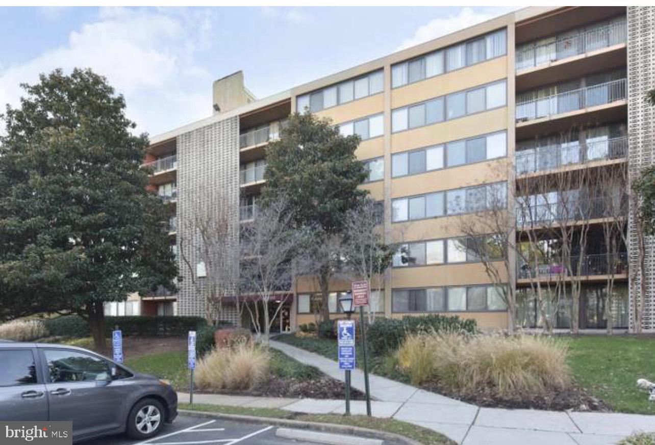 16 S Van Dorn St # 607