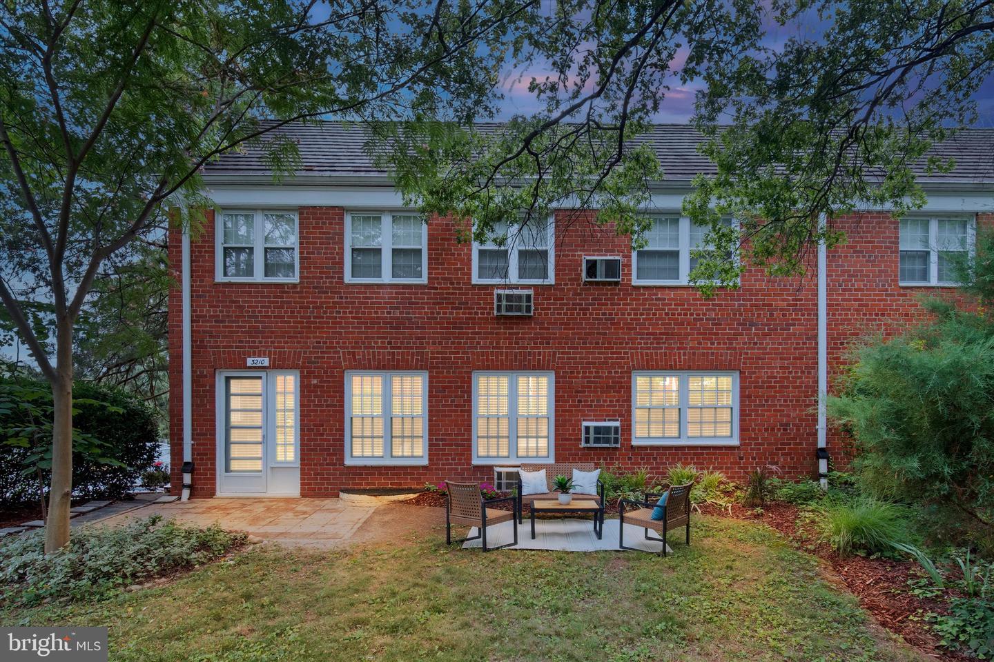 3210 Martha Custis Drive