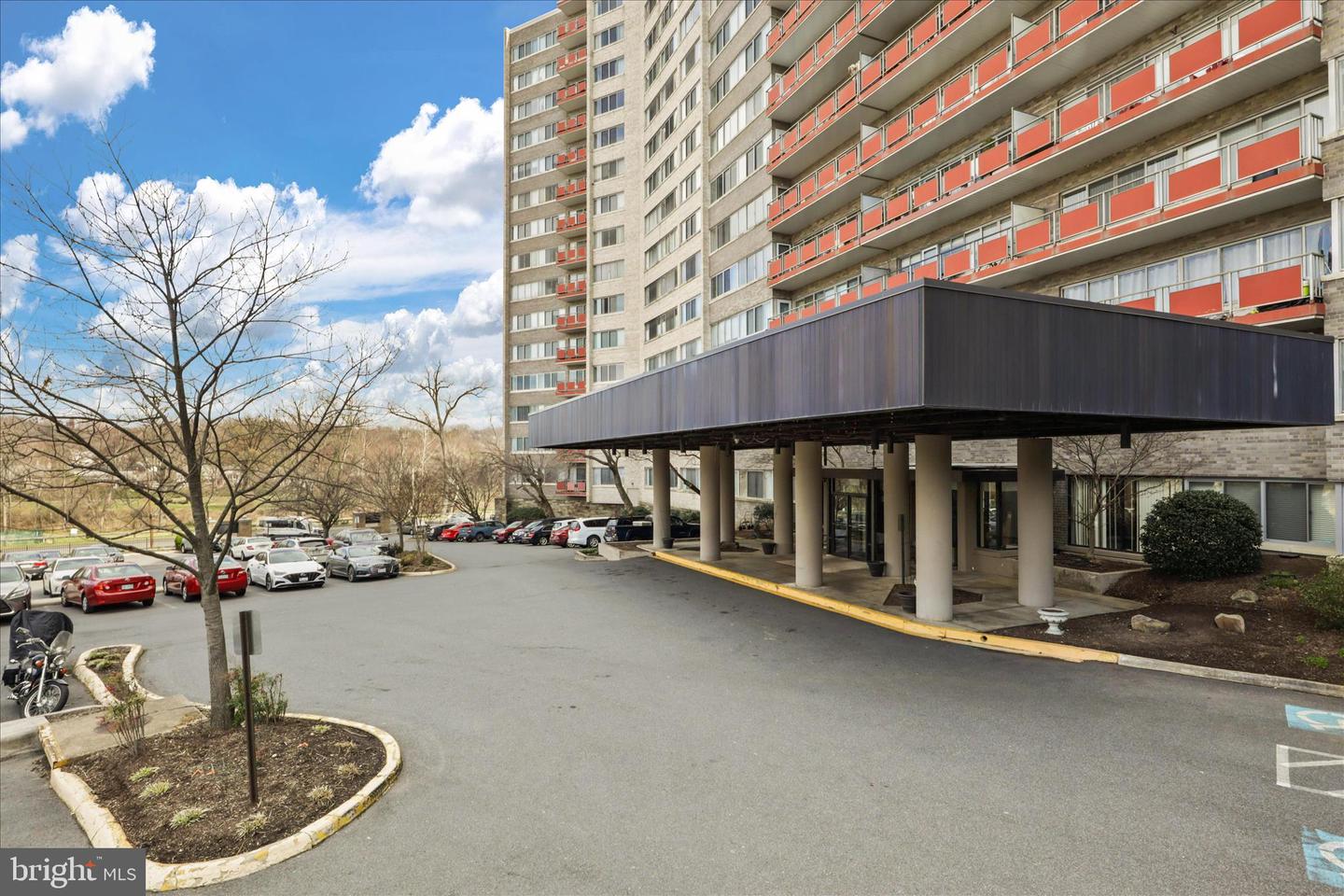 5340 Holmes Run Parkway #904