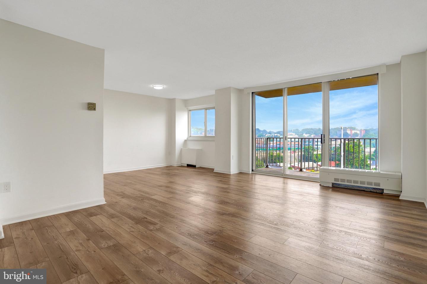 1225 Martha Custis Drive #811, Alexandria