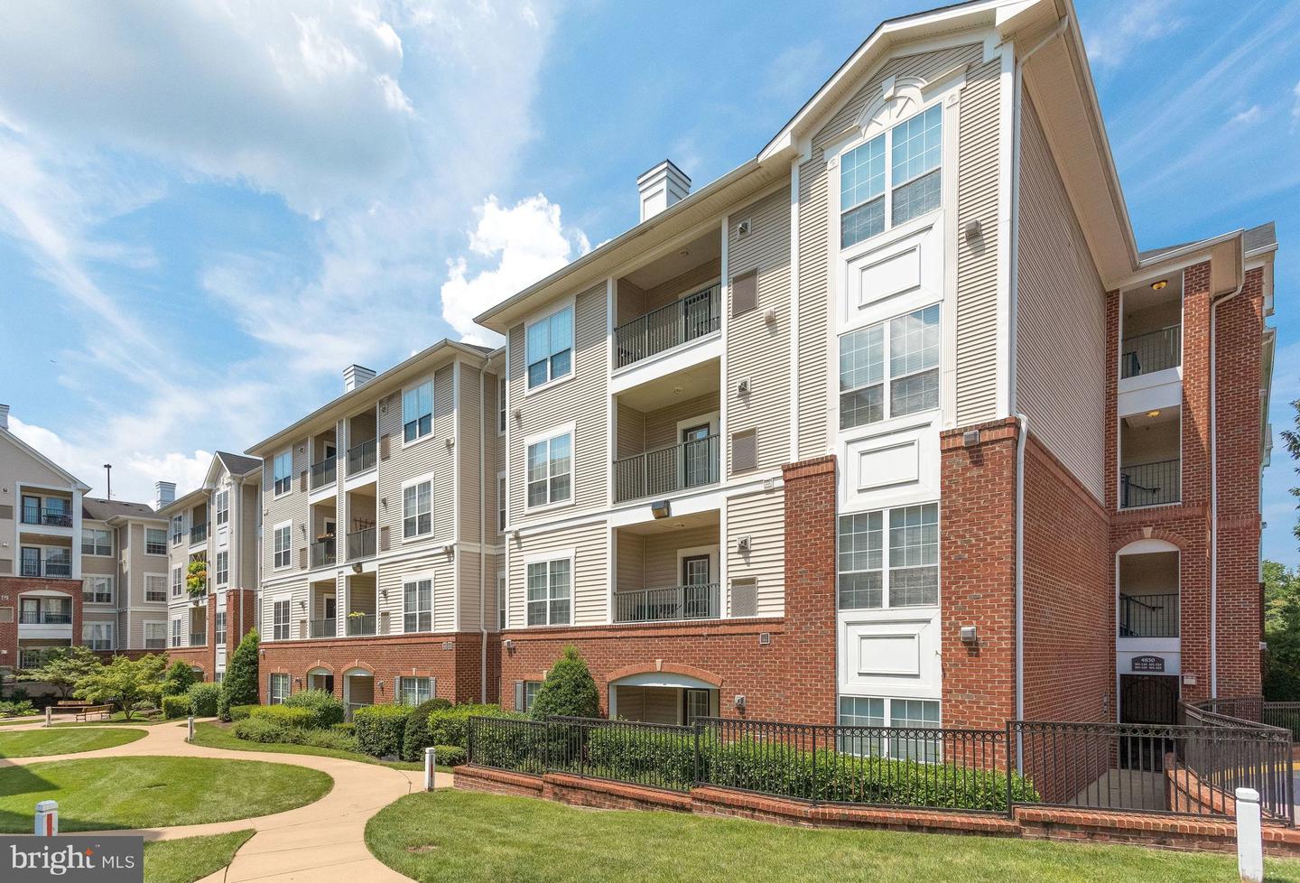 4850 Eisenhower Avenue #314