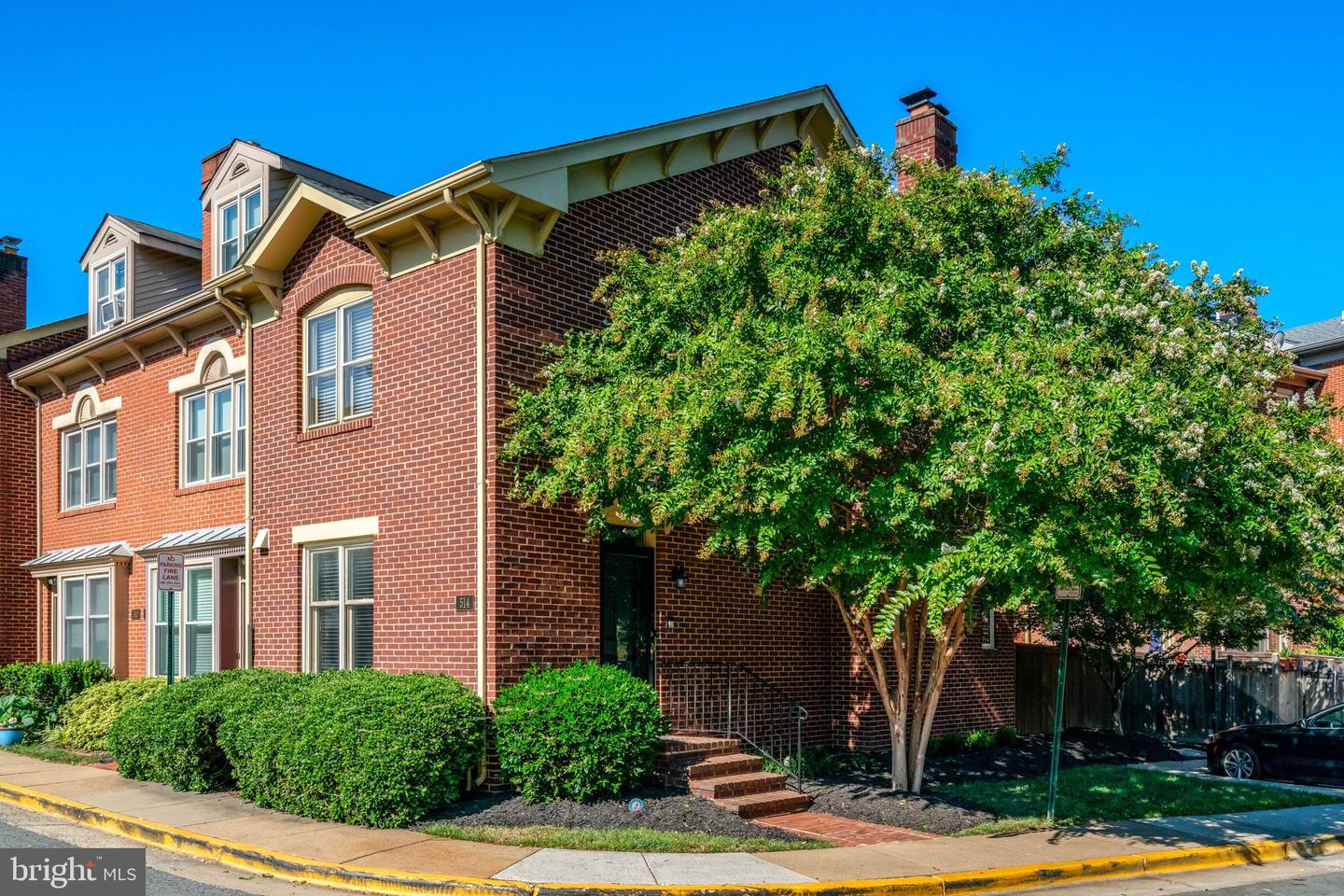 514 Colecroft Court