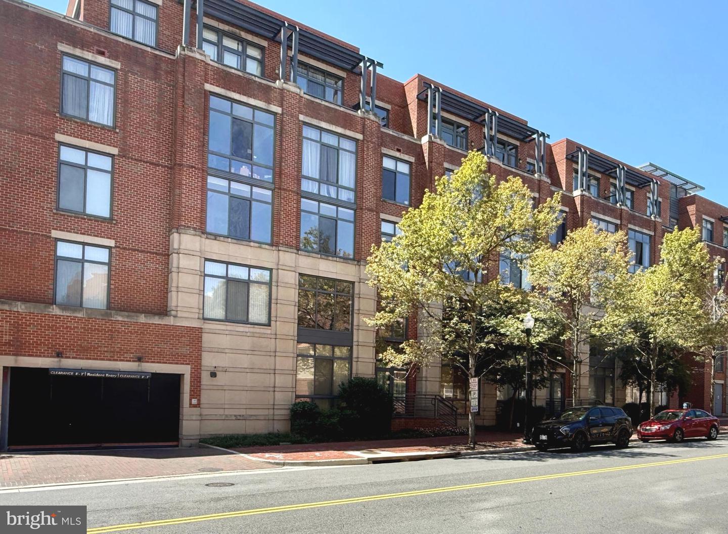 520 John Carlyle Street #417