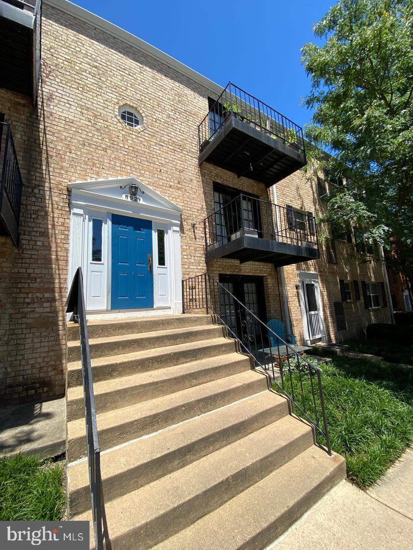5927 Quantrell Avenue #204