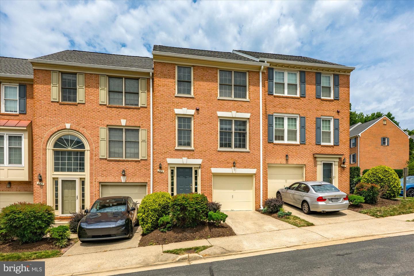 299 S Pickett Street
