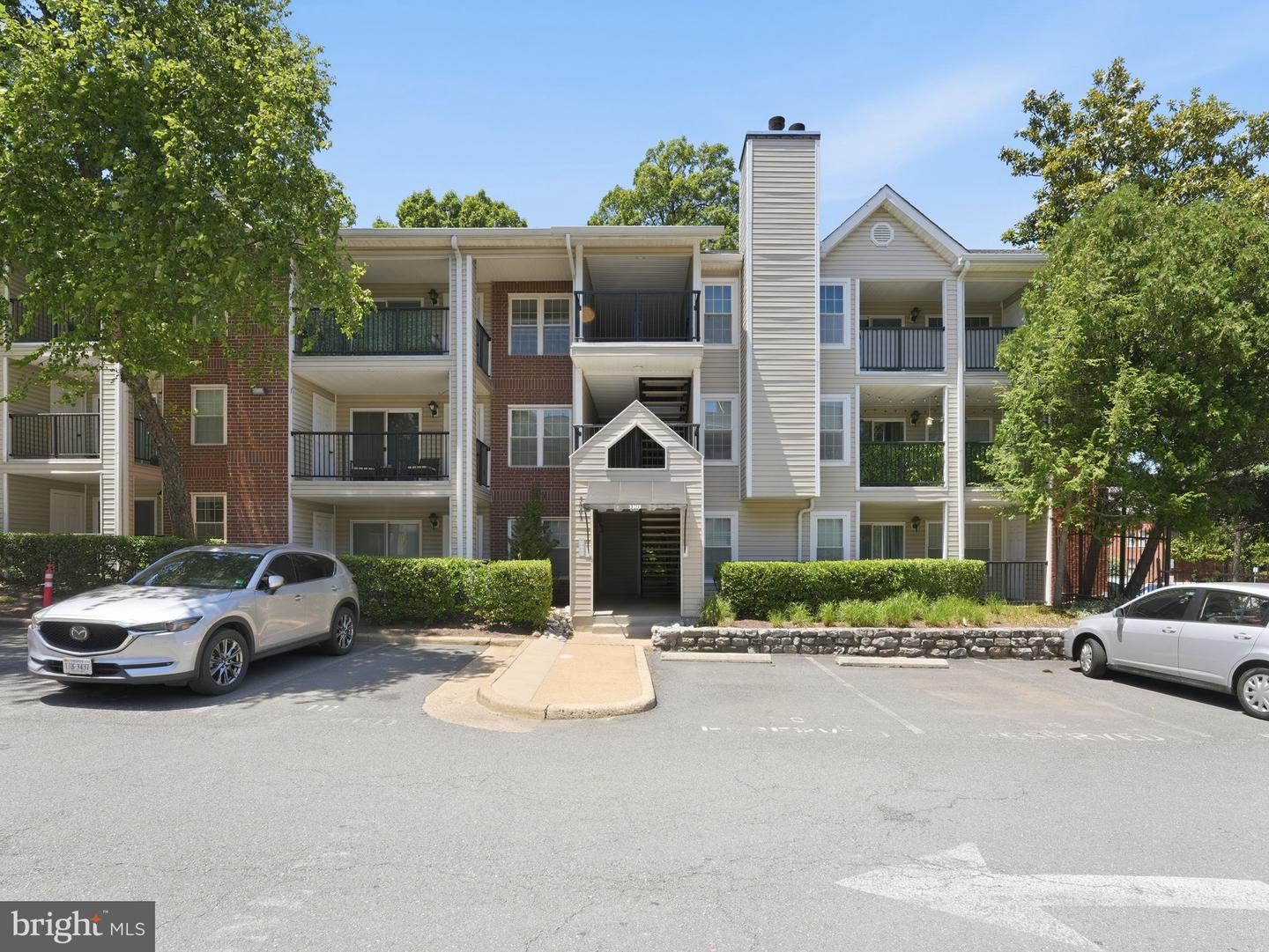 3303 Wyndham Circle #146