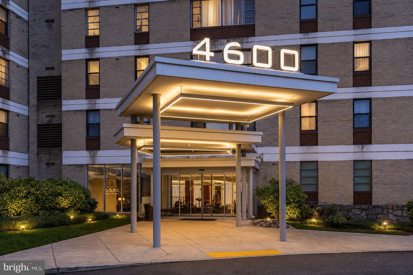 4600 Duke Street #1221