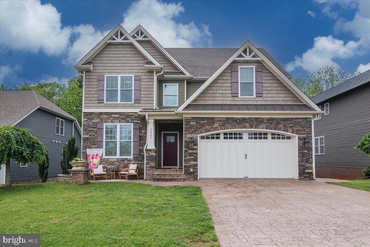 1267 Helmsdale Drive, Forest