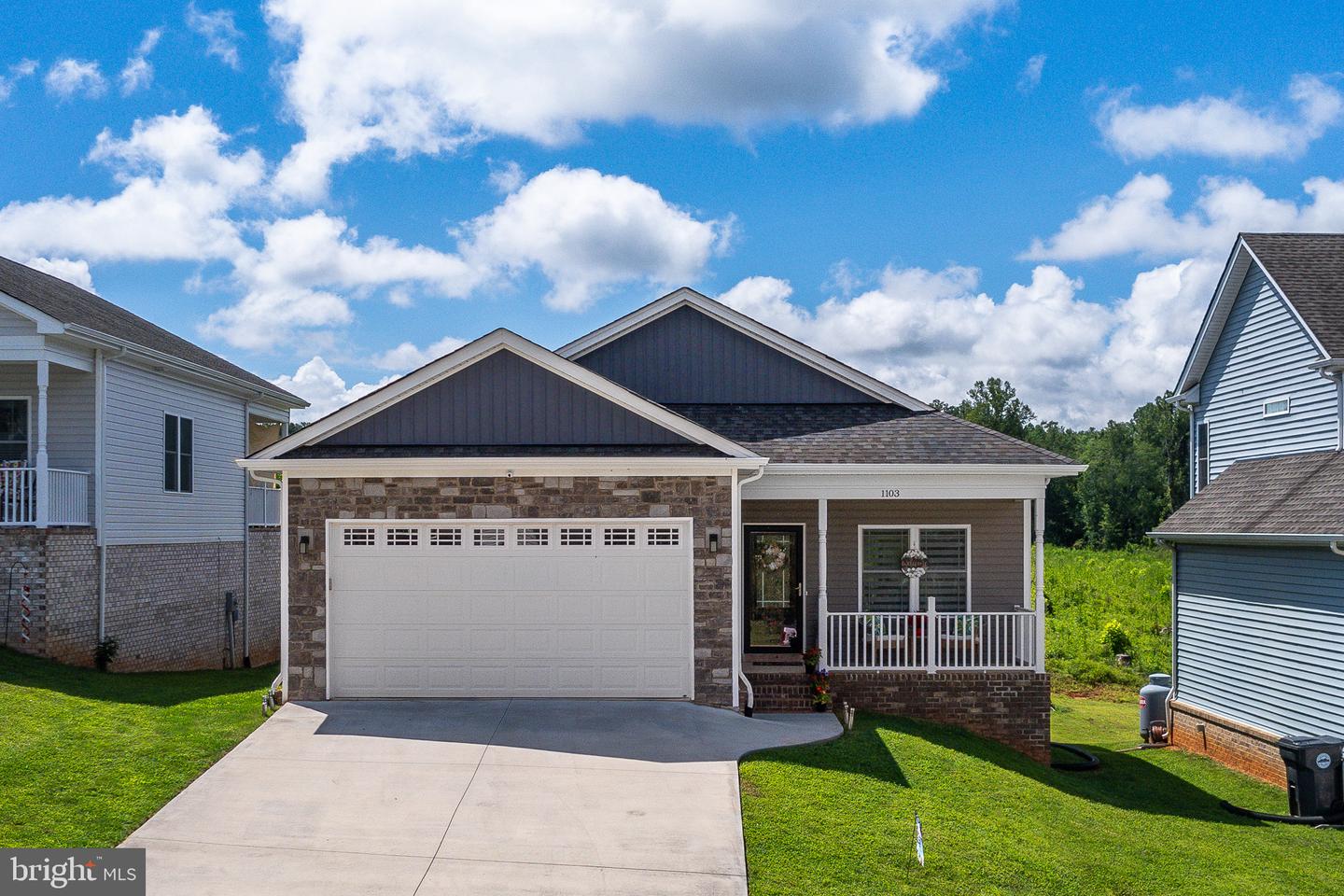 1103 Emerald Crest Drive, Bedford