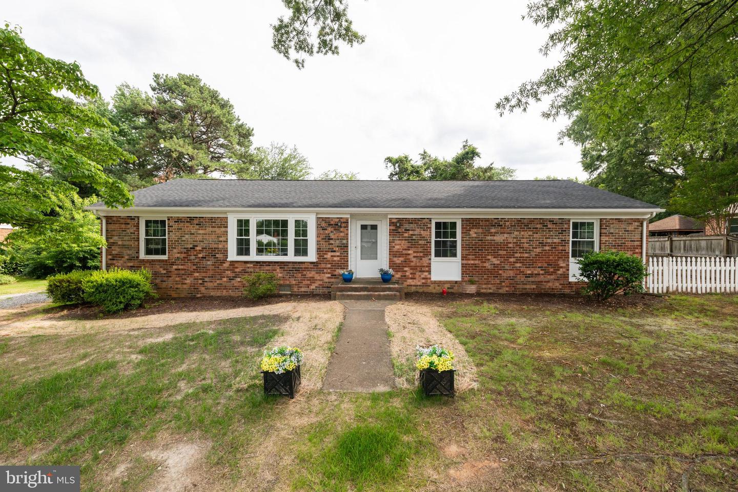 10401 W Huguenot Road, North Chesterfield
