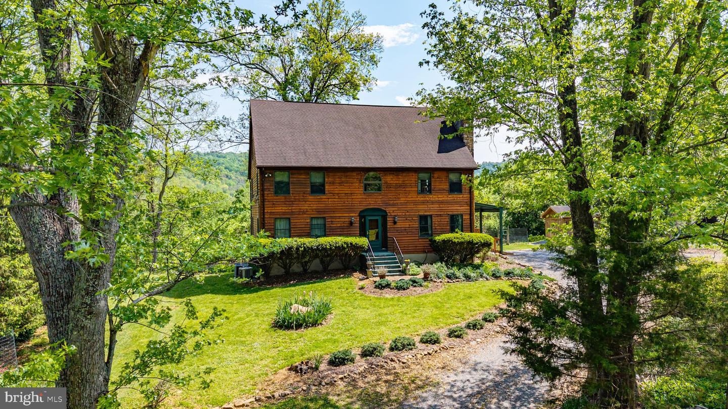 245 River House Lane, Boyce