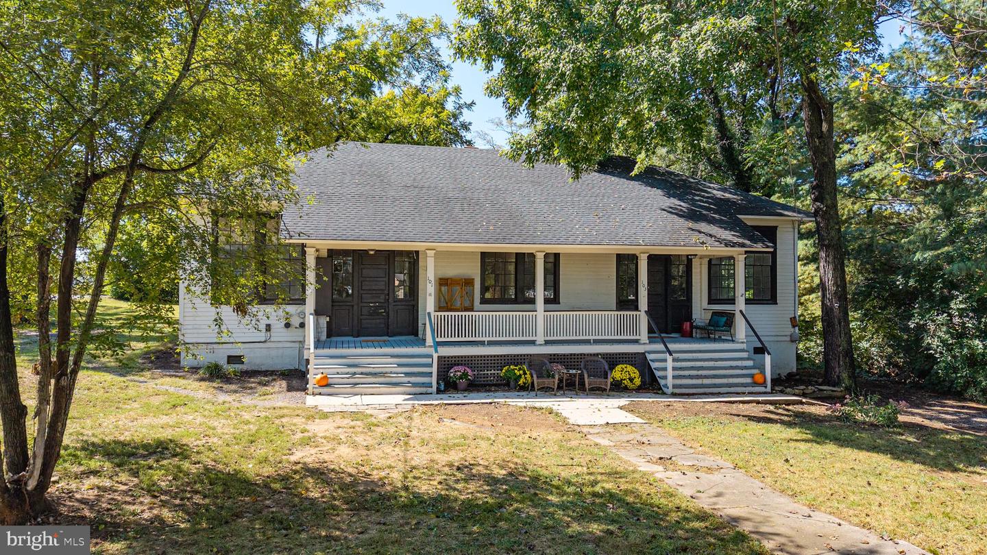 101, 103 W Main Street W #101,103, Boyce