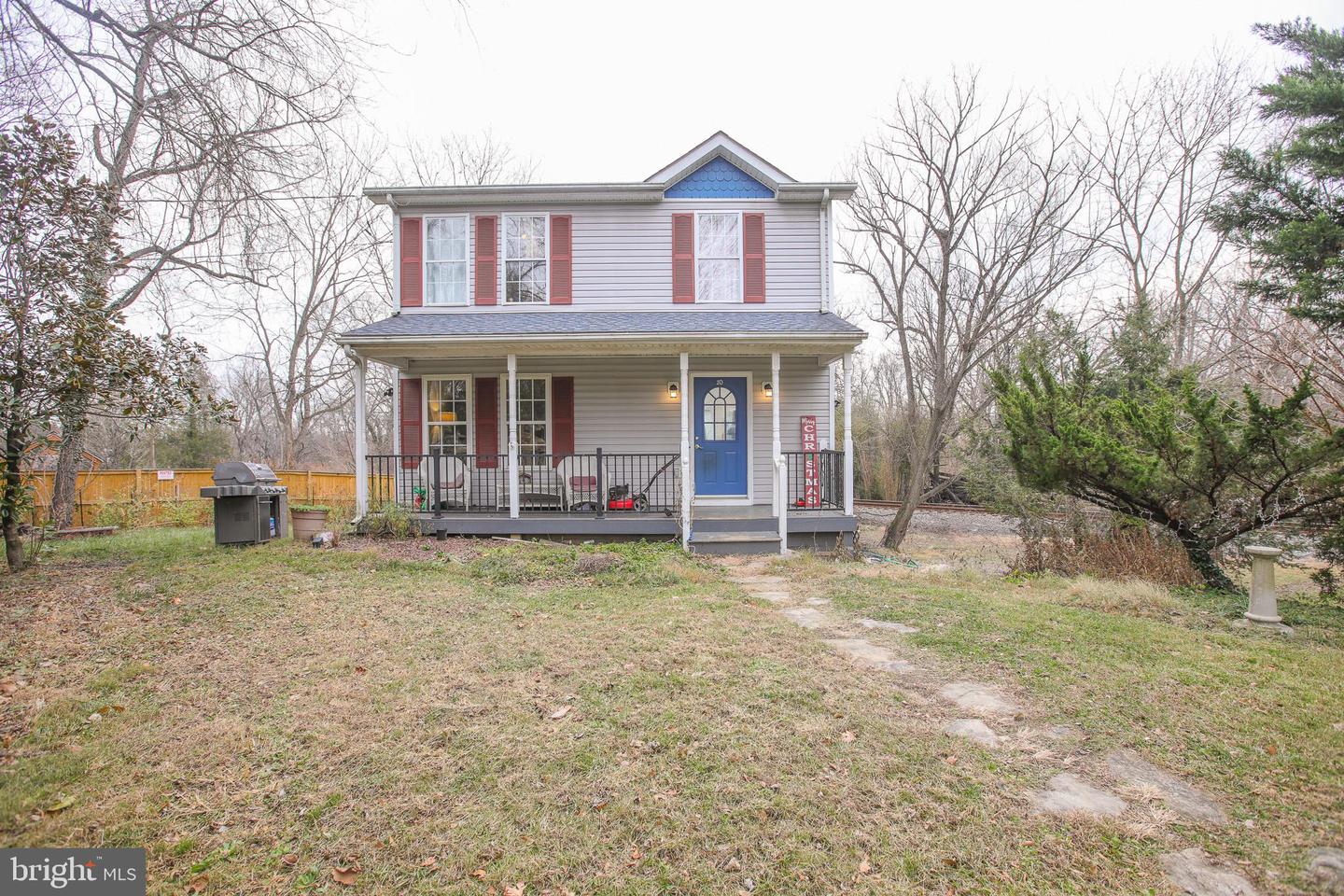 10 Whiting Ave