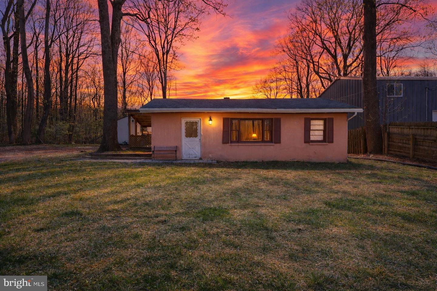 479 Hemlock Lane, Bluemont
