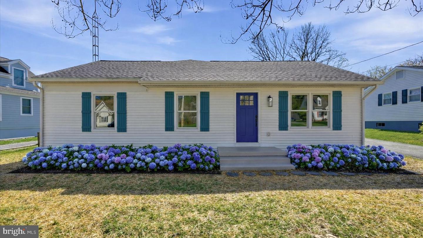 25 Byrd Avenue, Berryville