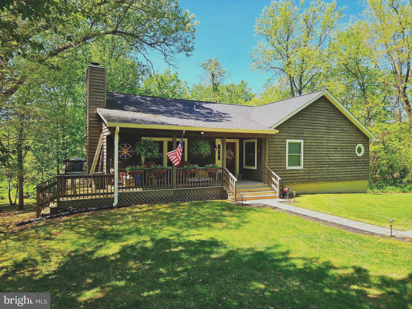 27 Valley Springs Lane, Bluemont
