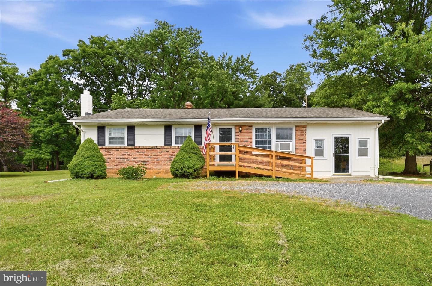 12394 Lord Fairfax Highway