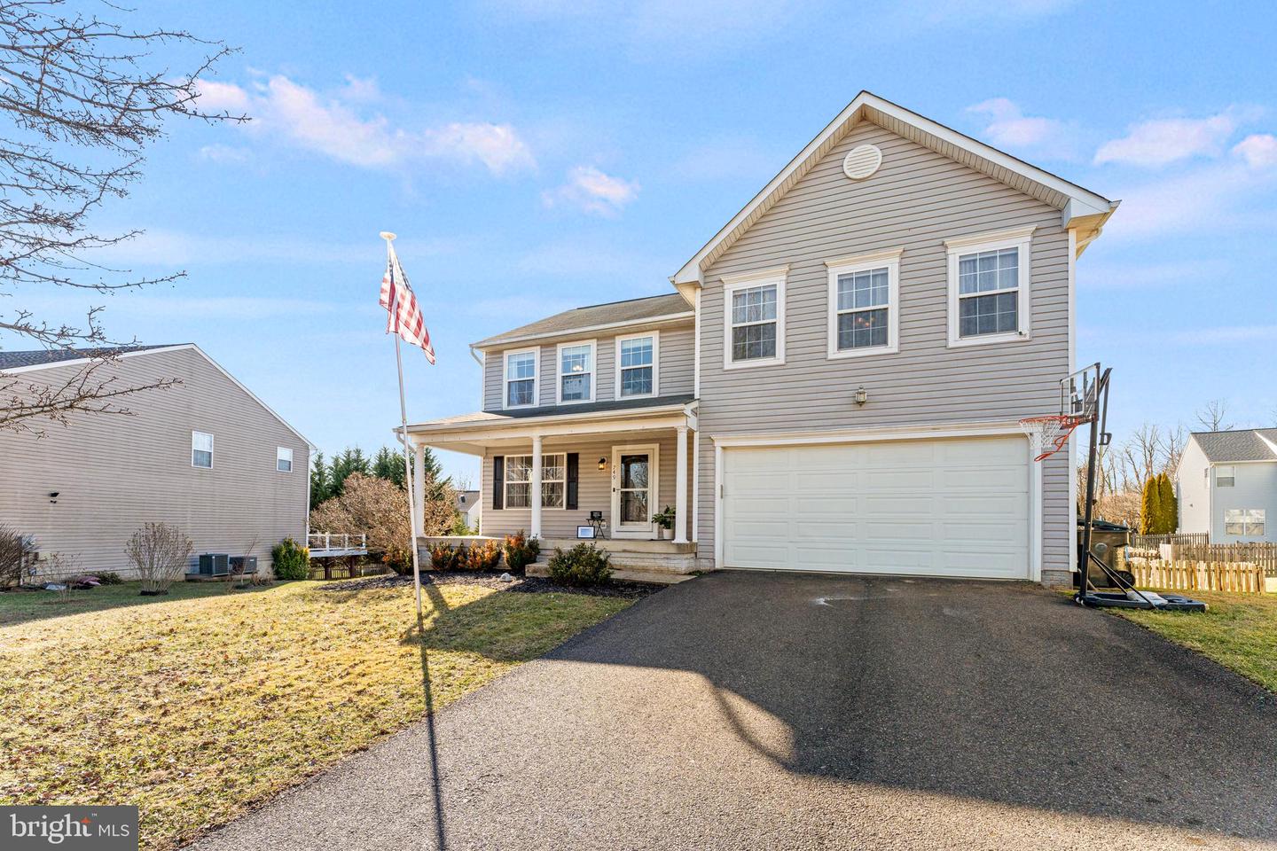 749 Holly Leaf Road, Culpeper