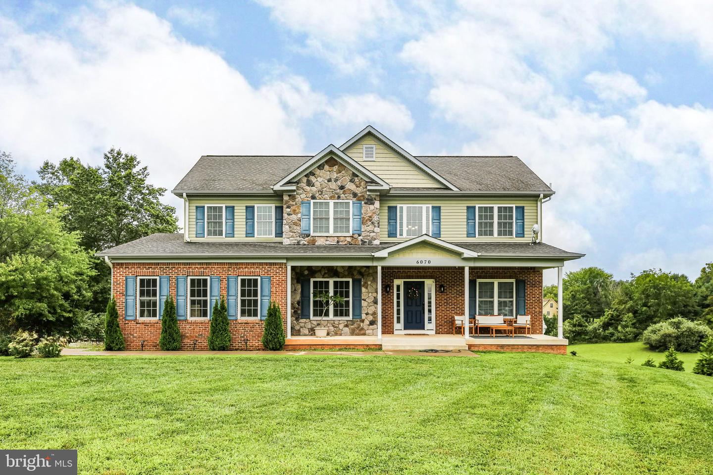 6070 Boston Ridge Court, Boston