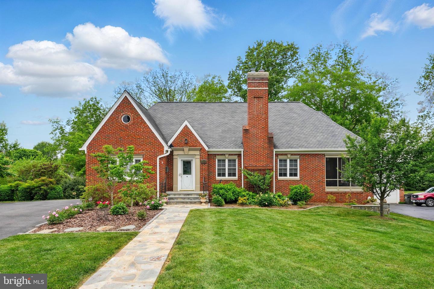 1210 S Blue Ridge Avenue, Culpeper