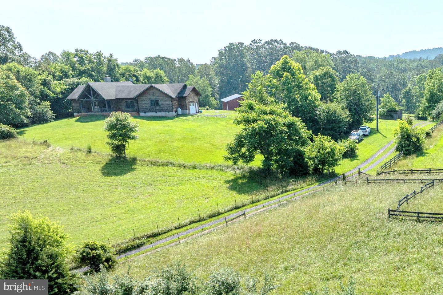 2250 Emerald Hill Road, Sperryville