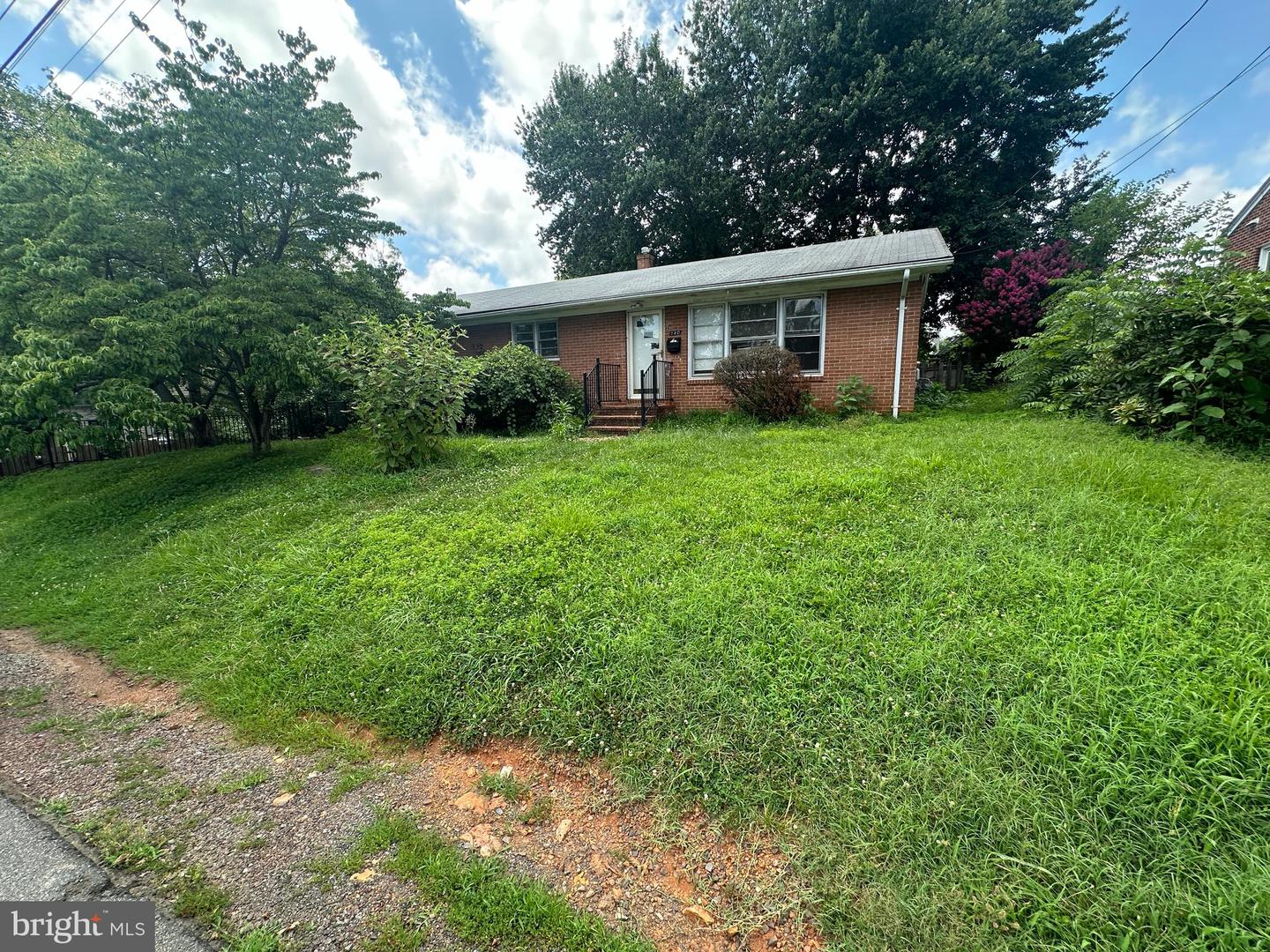 880 Hilltop Drive, Culpeper