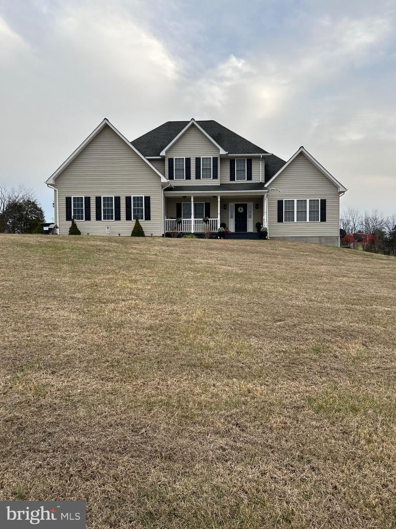 6188 Docs Road, Viewtown