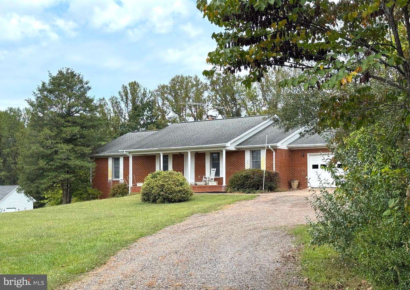 17257 Gore Lane, Reva