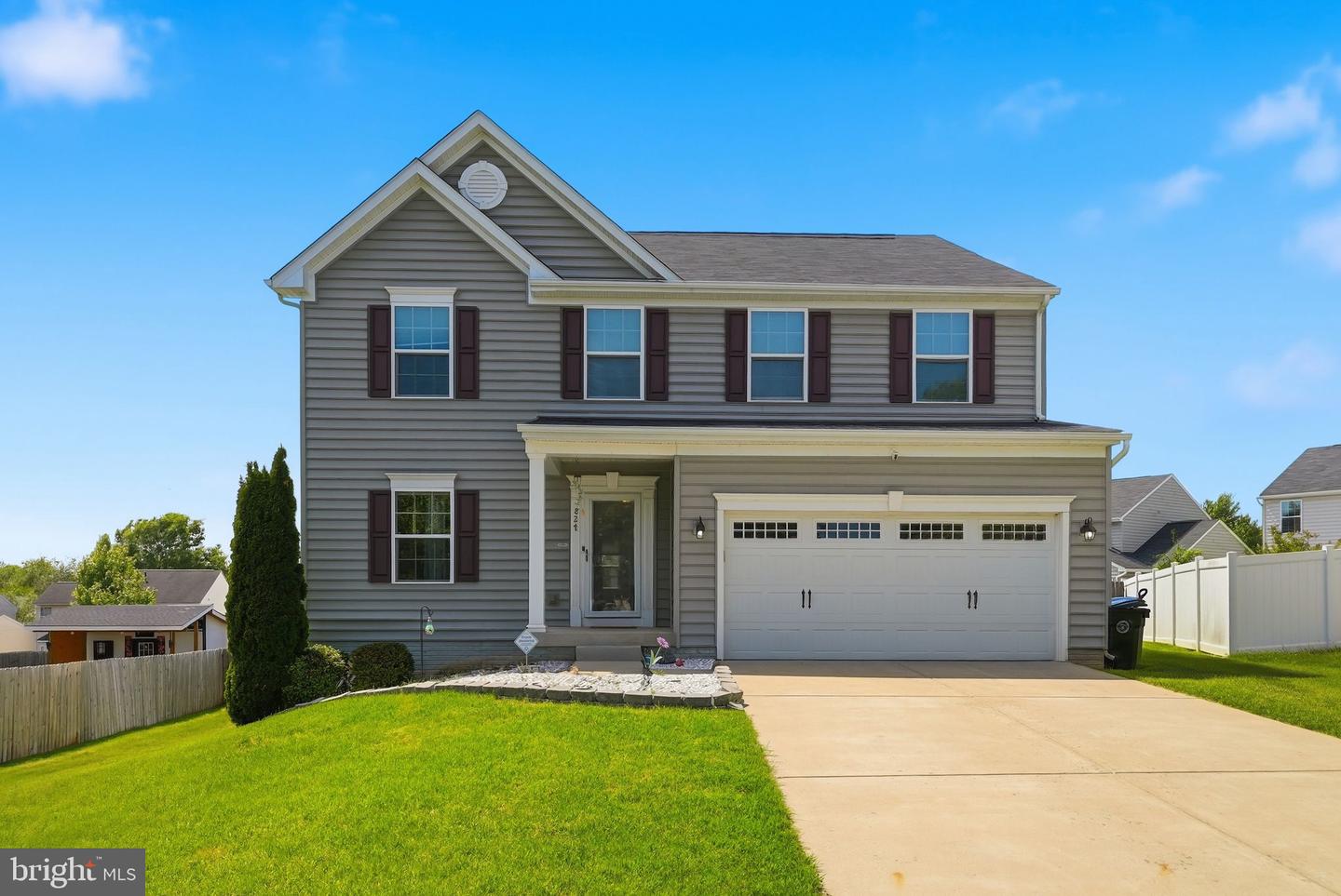 827 Fairwood