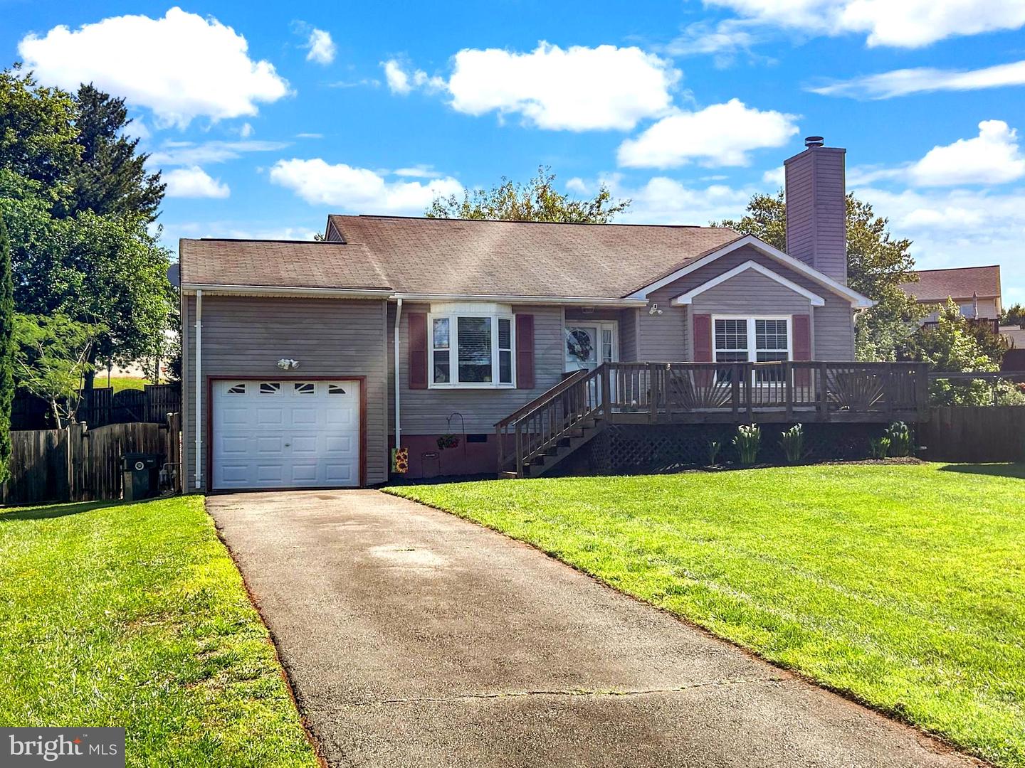 1409 N Thomas Way