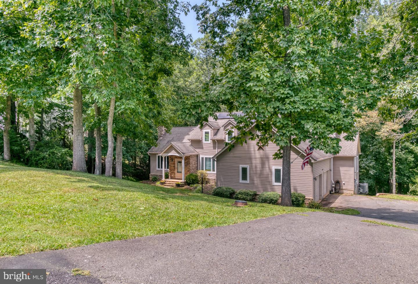 3480 Southampton Drive