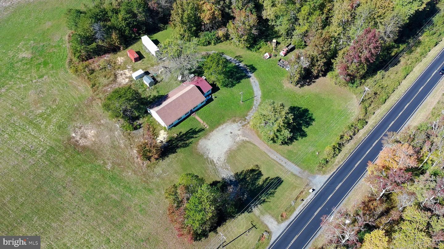 6316 Fredericksburg Turnpike, Woodford